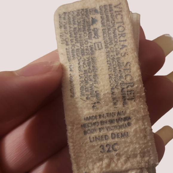 Victoria Secret bra - Picture 3 of 3